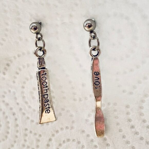 Dental Tooth Toothpaste Toothbrush Earrings - Picture 9 of 12